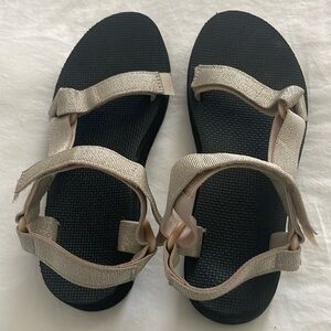 TEVA ladies water sandals size 8 metallic gold